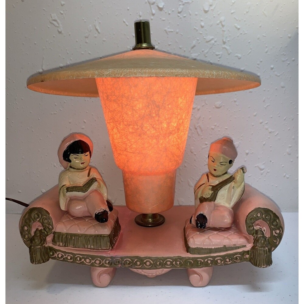 Mid Century Atomic Fiberglass Asian Style TV Lamp 1950’s Retro Chalkware